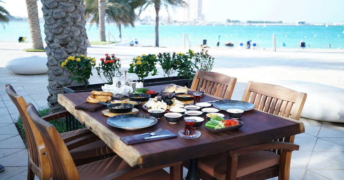 Cashback Restaurants in JBR: Dine on the Beach Without Tourist Prices
